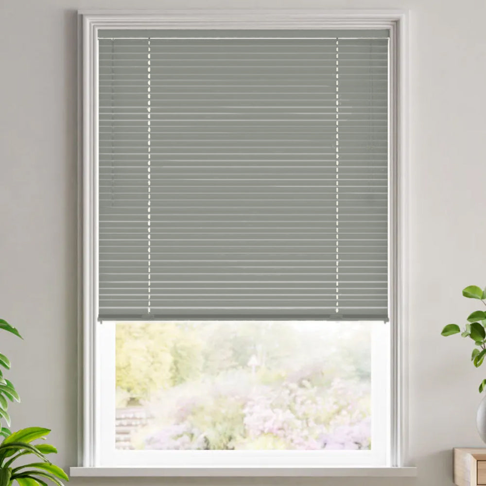 Clarity Minimalista Pure Chic Mini Blinds