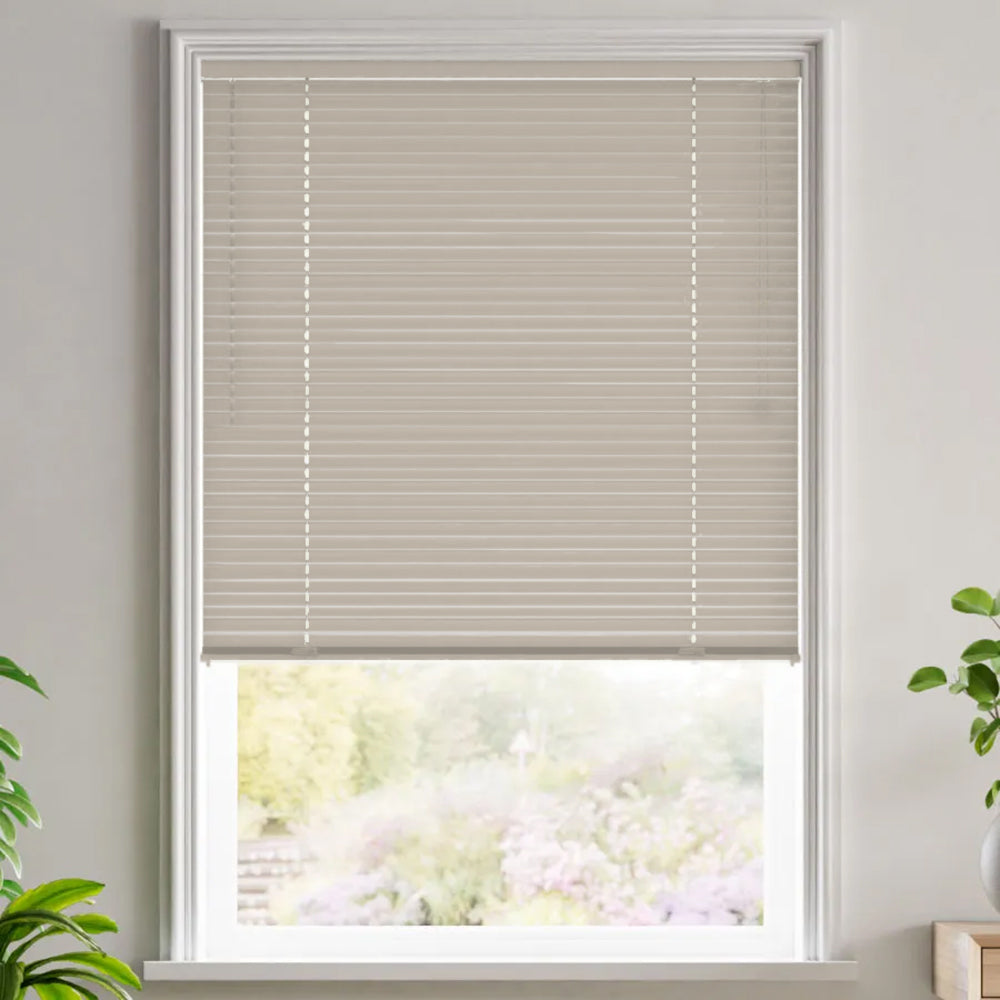 Clarity Minimalista Pure Chic Mini Blinds